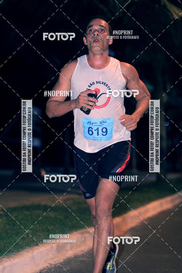 Buy your photos of the eventNight Run 5K 10K Praia Grande on Fotop