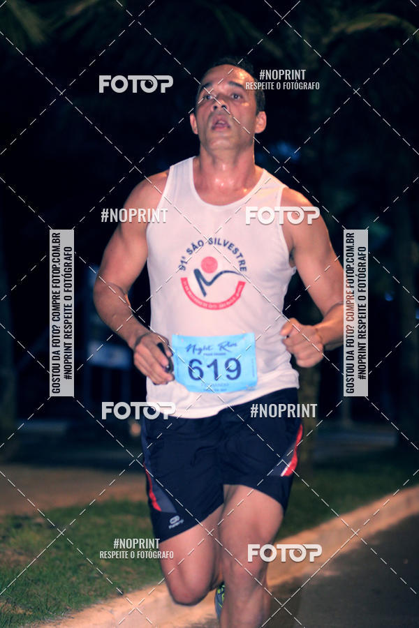 Buy your photos of the eventNight Run 5K 10K Praia Grande on Fotop