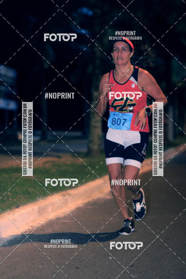 Buy your photos of the eventNight Run 5K 10K Praia Grande on Fotop