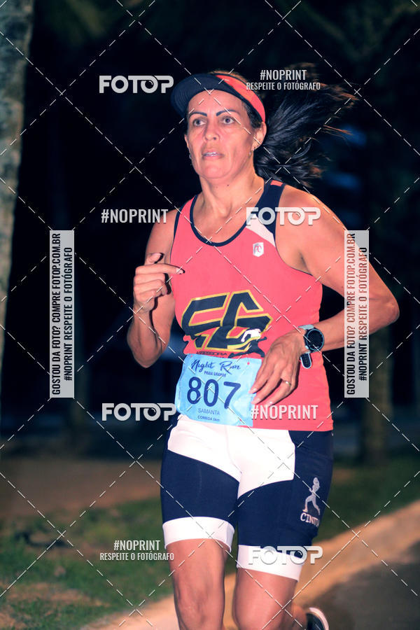 Buy your photos of the eventNight Run 5K 10K Praia Grande on Fotop