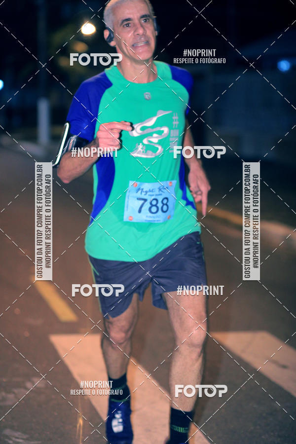 Buy your photos of the eventNight Run 5K 10K Praia Grande on Fotop