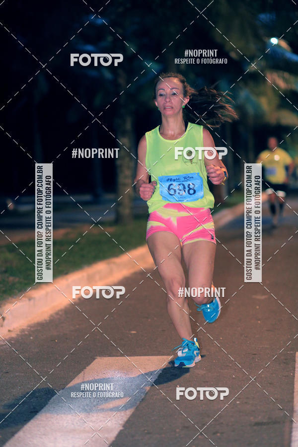 Buy your photos of the eventNight Run 5K 10K Praia Grande on Fotop
