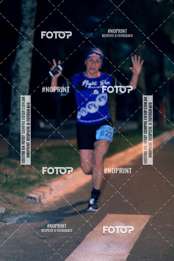 Buy your photos of the eventNight Run 5K 10K Praia Grande on Fotop