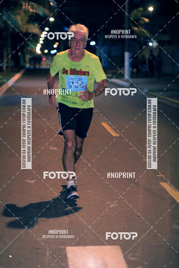 Buy your photos of the eventNight Run 5K 10K Praia Grande on Fotop