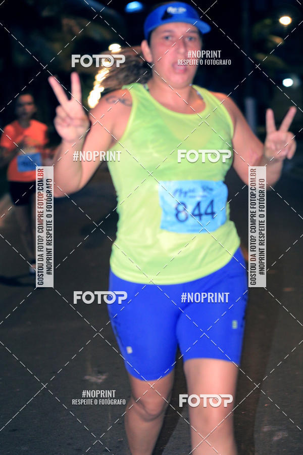 Buy your photos of the eventNight Run 5K 10K Praia Grande on Fotop