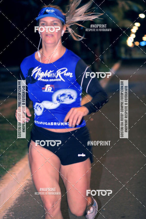 Buy your photos of the eventNight Run 5K 10K Praia Grande on Fotop