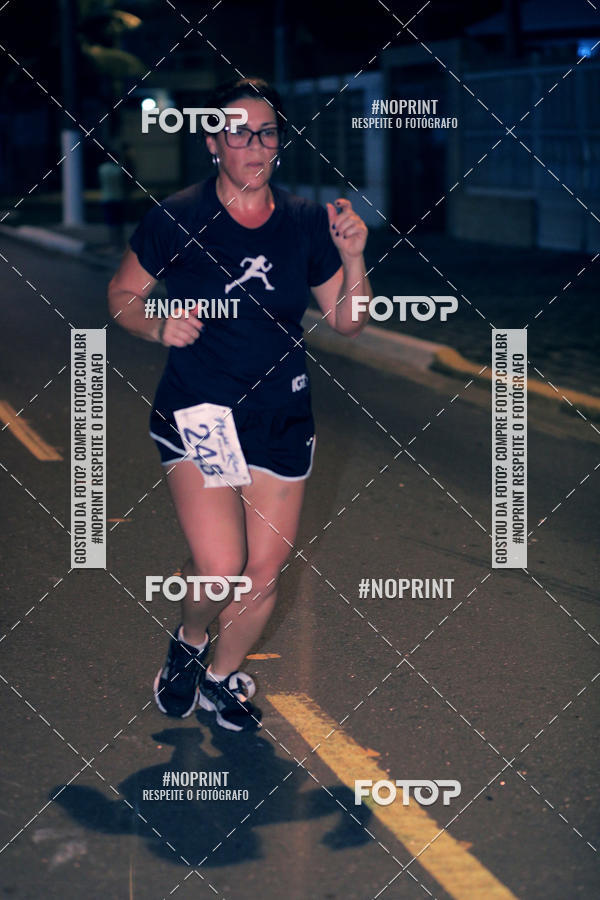 Buy your photos of the eventNight Run 5K 10K Praia Grande on Fotop