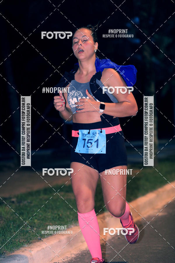 Buy your photos of the eventNight Run 5K 10K Praia Grande on Fotop