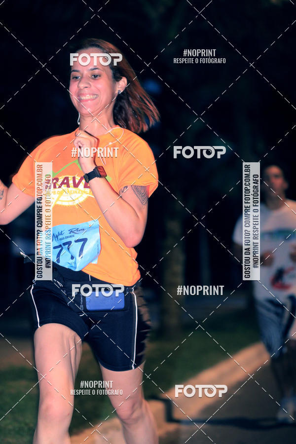 Buy your photos of the eventNight Run 5K 10K Praia Grande on Fotop