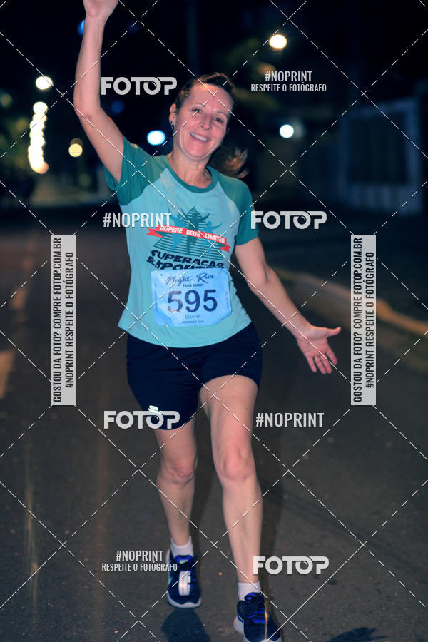 Buy your photos of the eventNight Run 5K 10K Praia Grande on Fotop