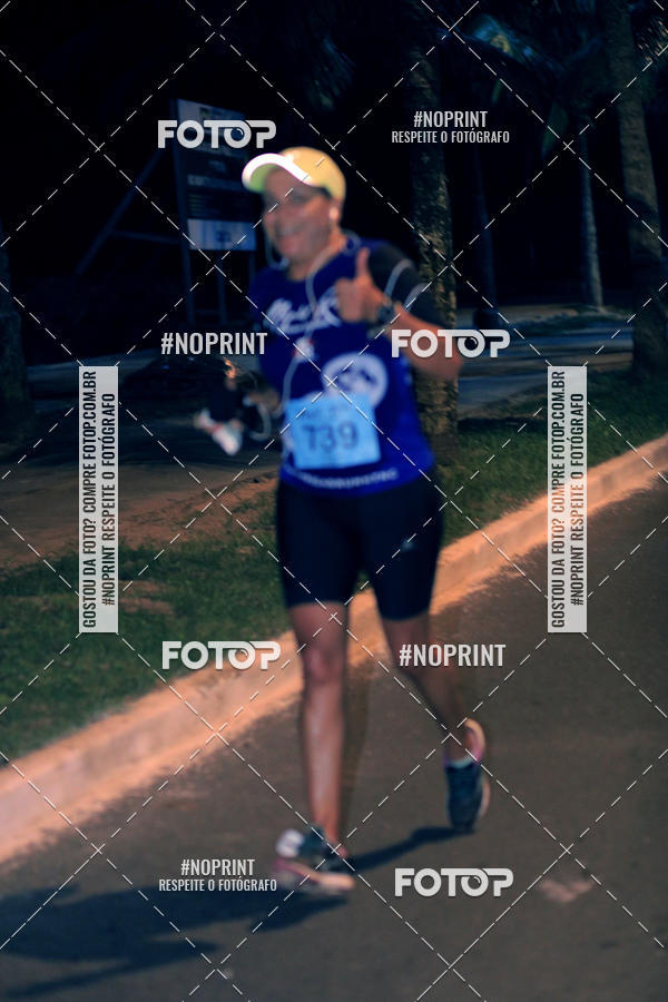 Buy your photos of the eventNight Run 5K 10K Praia Grande on Fotop