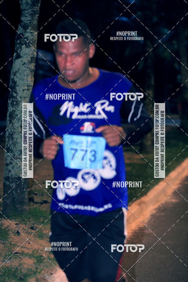 Buy your photos of the eventNight Run 5K 10K Praia Grande on Fotop