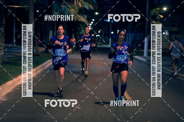 Buy your photos of the eventNight Run 5K 10K Praia Grande on Fotop