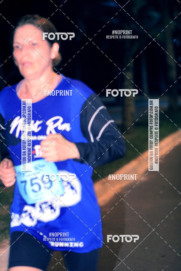 Buy your photos of the eventNight Run 5K 10K Praia Grande on Fotop