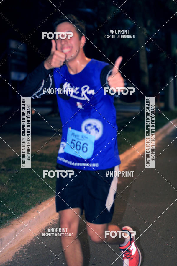 Buy your photos of the eventNight Run 5K 10K Praia Grande on Fotop