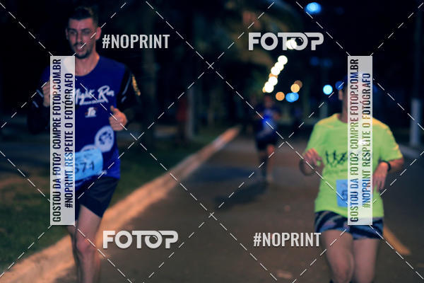 Buy your photos of the eventNight Run 5K 10K Praia Grande on Fotop
