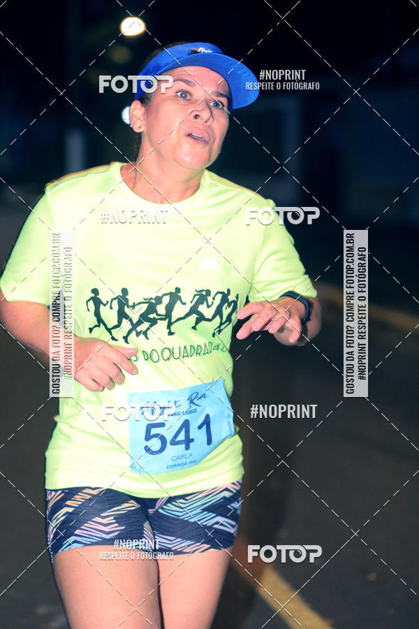 Buy your photos of the eventNight Run 5K 10K Praia Grande on Fotop