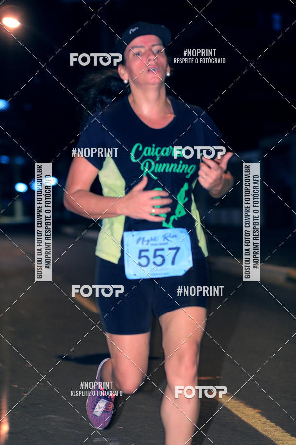 Buy your photos of the eventNight Run 5K 10K Praia Grande on Fotop