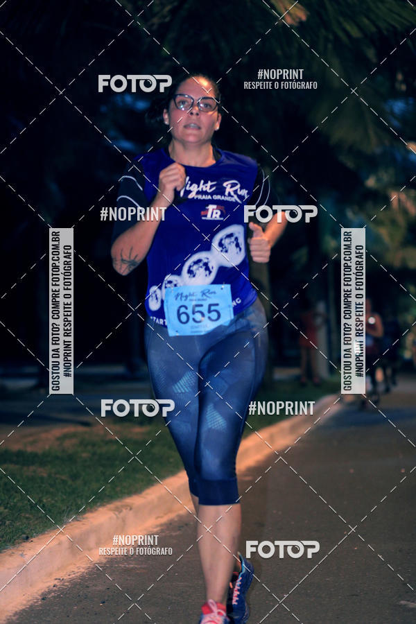 Buy your photos of the eventNight Run 5K 10K Praia Grande on Fotop