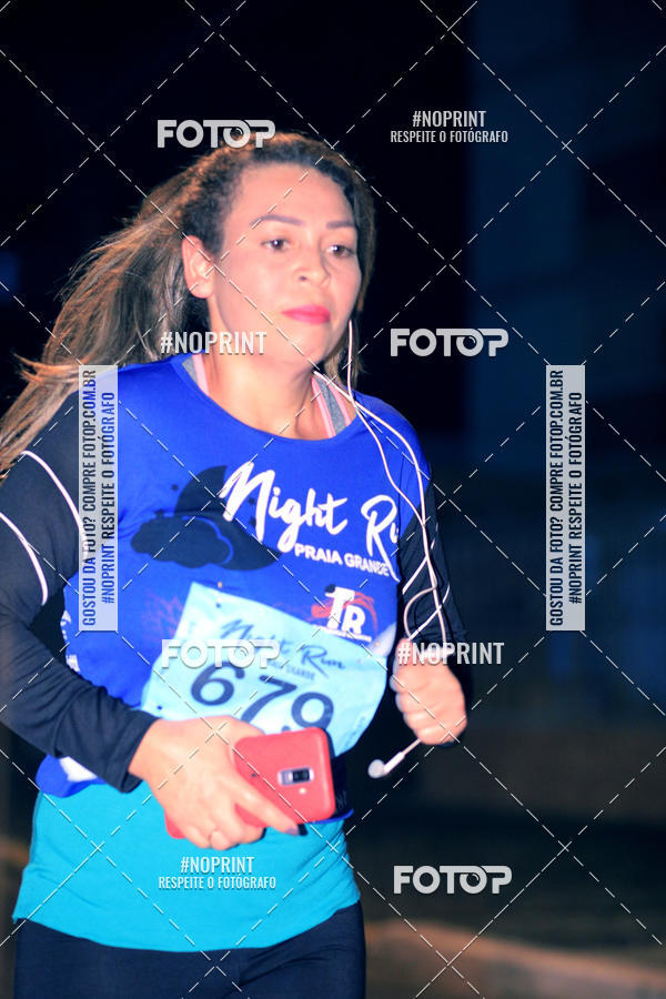 Buy your photos of the eventNight Run 5K 10K Praia Grande on Fotop