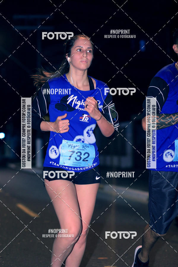 Buy your photos of the eventNight Run 5K 10K Praia Grande on Fotop