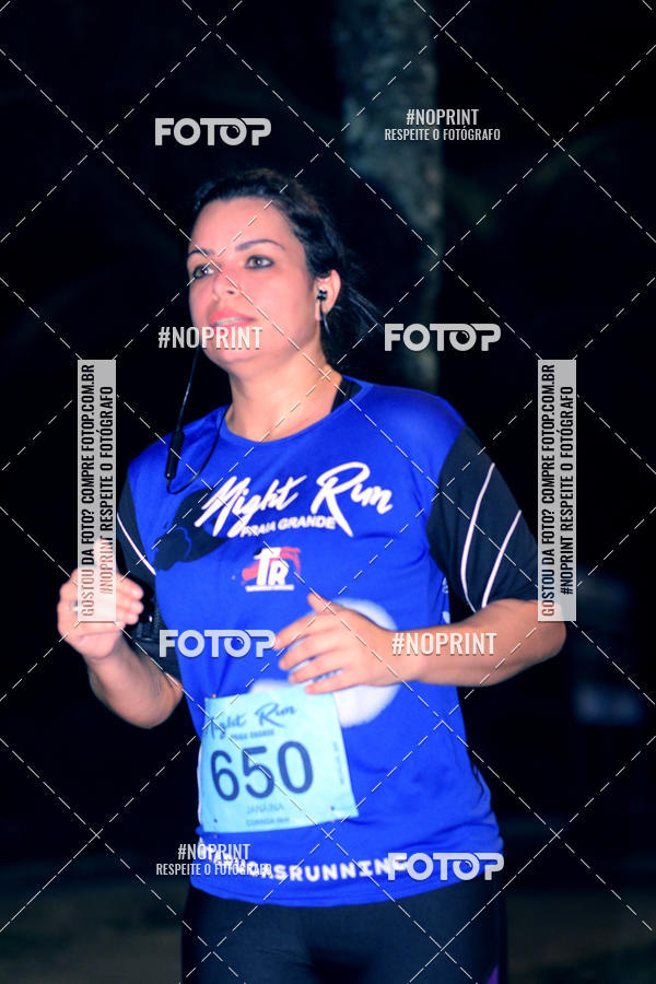 Buy your photos of the eventNight Run 5K 10K Praia Grande on Fotop