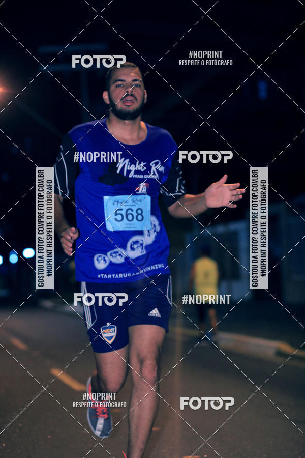 Buy your photos of the eventNight Run 5K 10K Praia Grande on Fotop