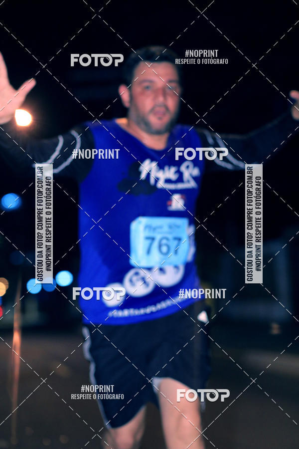 Buy your photos of the eventNight Run 5K 10K Praia Grande on Fotop