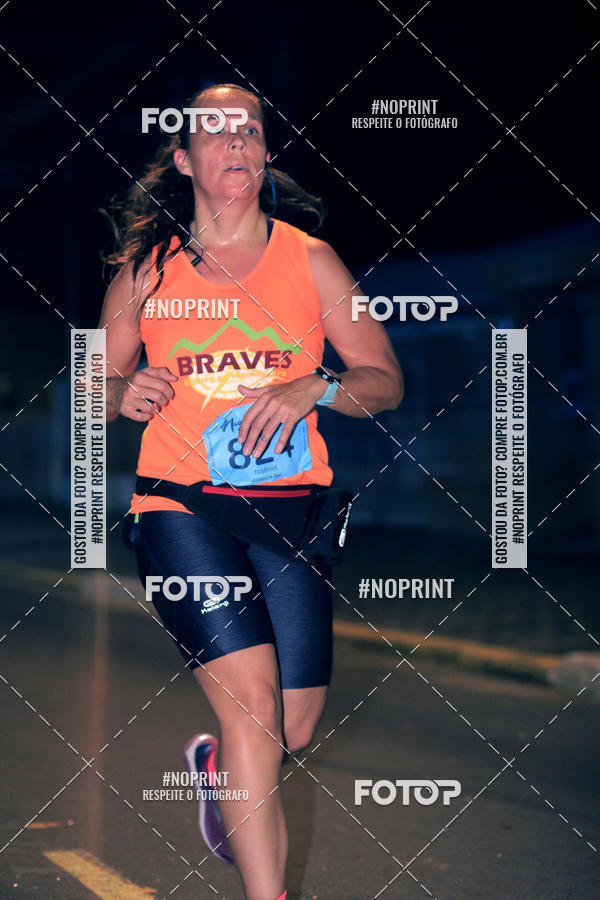 Buy your photos of the eventNight Run 5K 10K Praia Grande on Fotop