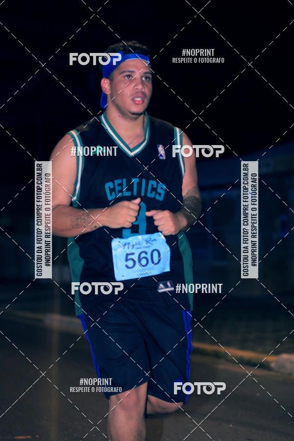 Buy your photos of the eventNight Run 5K 10K Praia Grande on Fotop