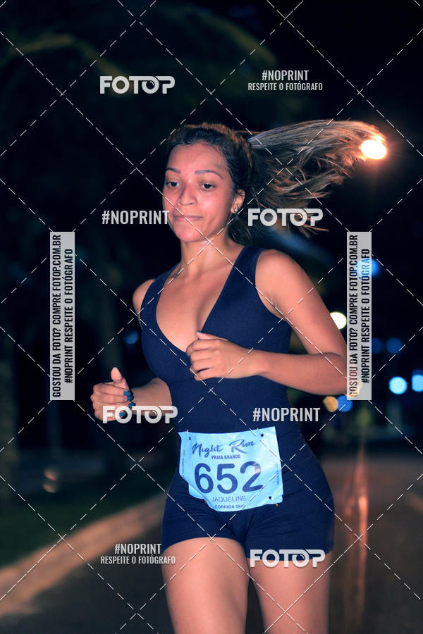 Buy your photos of the eventNight Run 5K 10K Praia Grande on Fotop