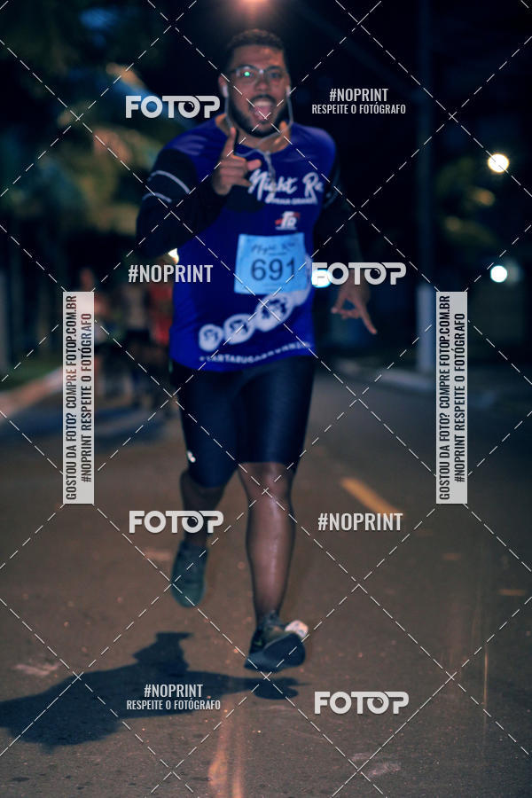 Buy your photos of the eventNight Run 5K 10K Praia Grande on Fotop