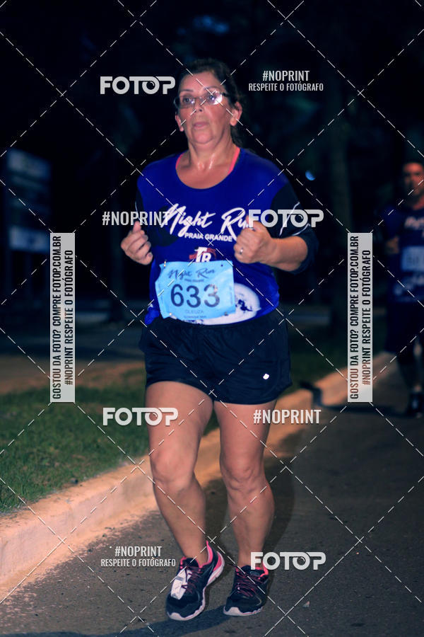 Buy your photos of the eventNight Run 5K 10K Praia Grande on Fotop