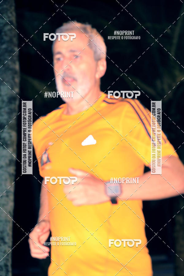 Buy your photos of the eventNight Run 5K 10K Praia Grande on Fotop