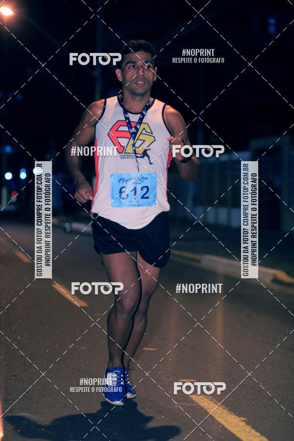 Buy your photos of the eventNight Run 5K 10K Praia Grande on Fotop