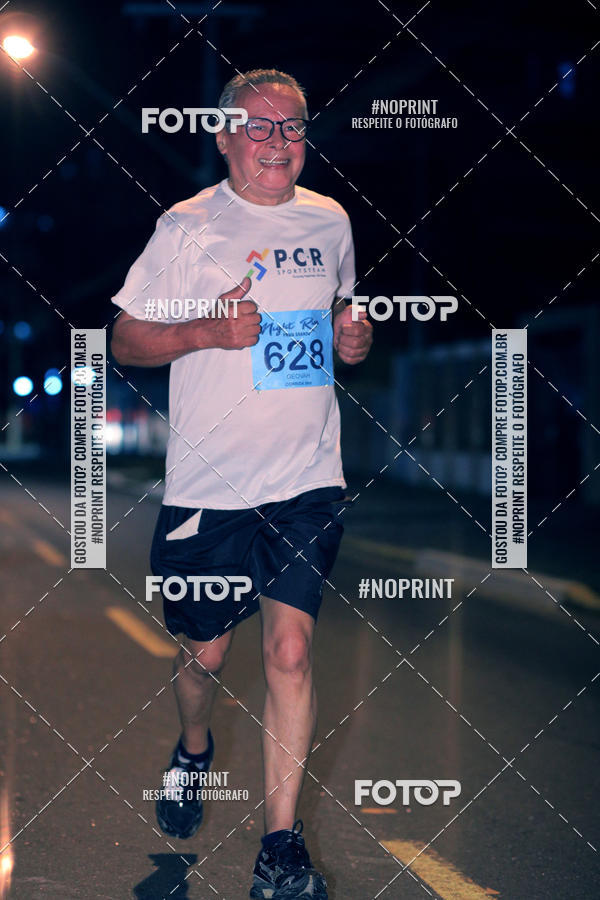 Buy your photos of the eventNight Run 5K 10K Praia Grande on Fotop