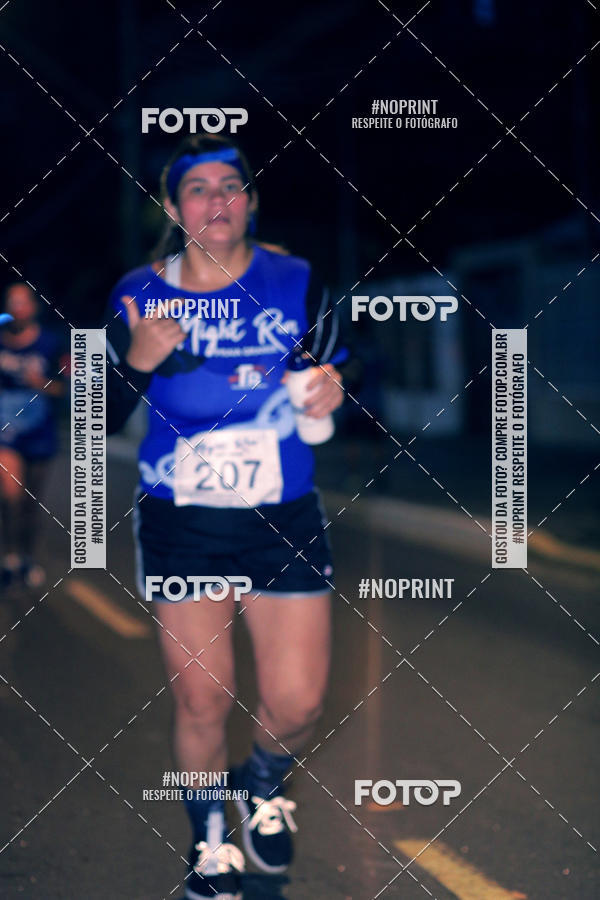 Buy your photos of the eventNight Run 5K 10K Praia Grande on Fotop