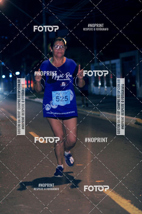 Buy your photos of the eventNight Run 5K 10K Praia Grande on Fotop