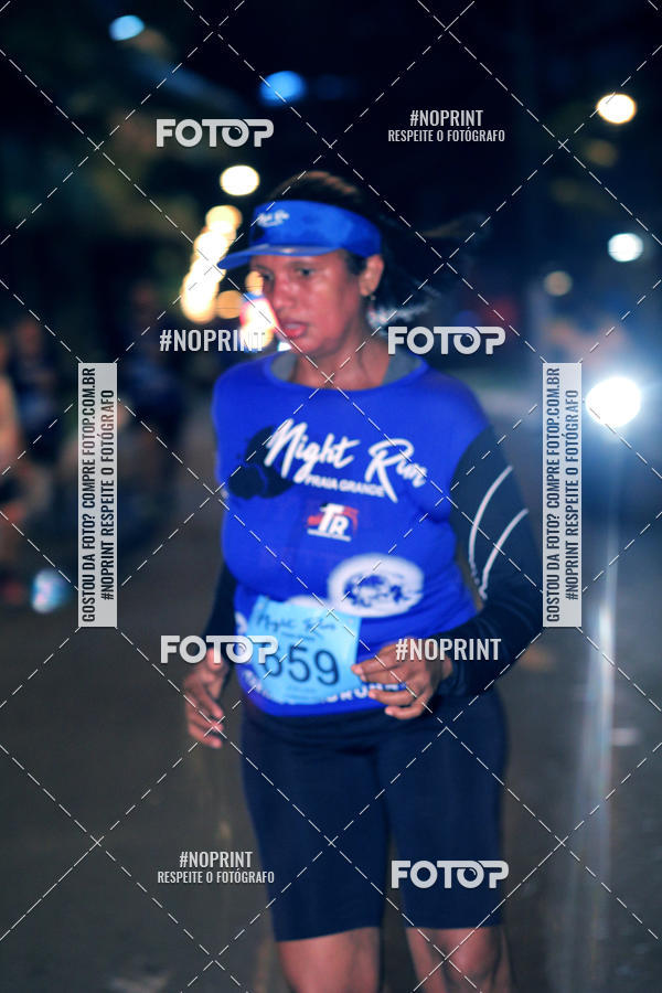 Buy your photos of the eventNight Run 5K 10K Praia Grande on Fotop