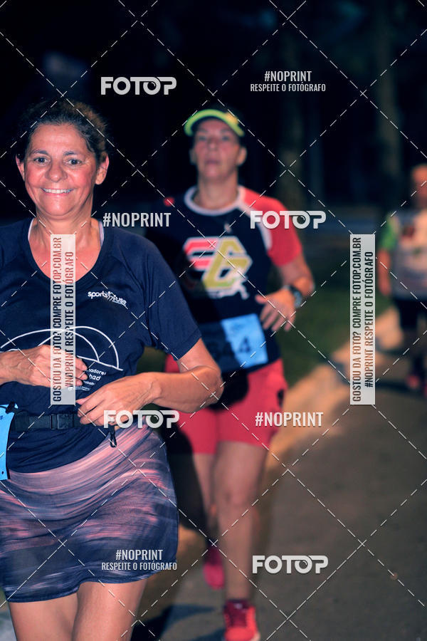 Buy your photos of the eventNight Run 5K 10K Praia Grande on Fotop