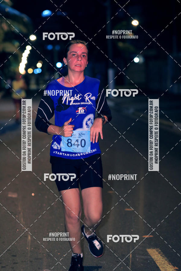 Buy your photos of the eventNight Run 5K 10K Praia Grande on Fotop