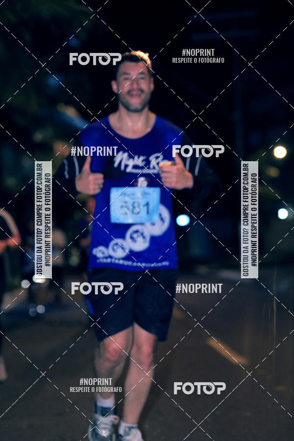 Buy your photos of the eventNight Run 5K 10K Praia Grande on Fotop