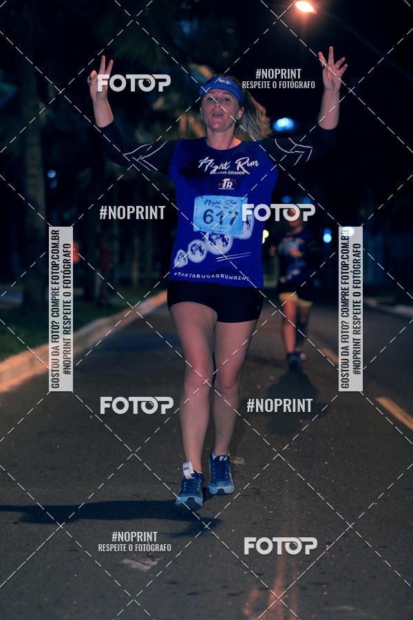 Buy your photos of the eventNight Run 5K 10K Praia Grande on Fotop