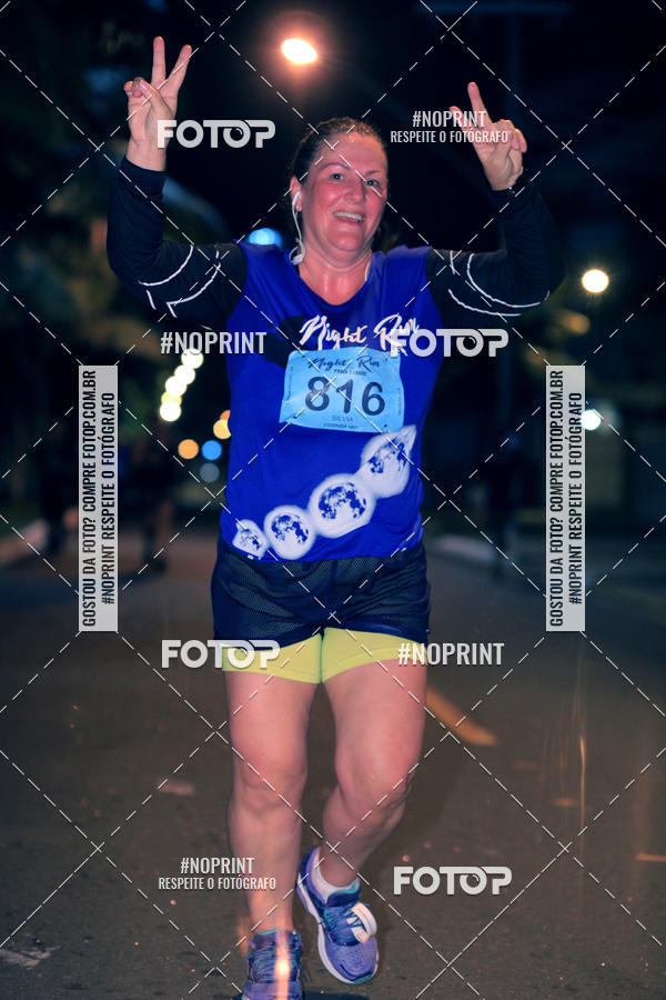 Buy your photos of the eventNight Run 5K 10K Praia Grande on Fotop