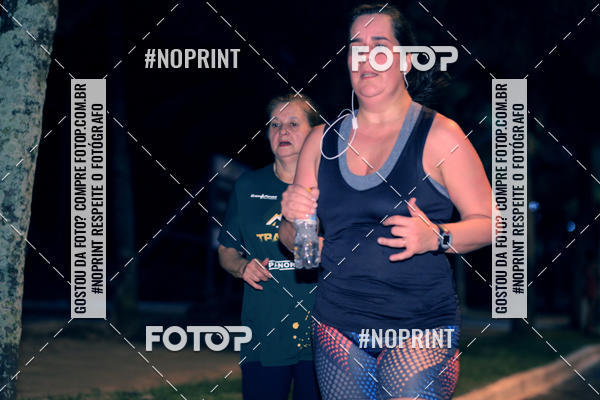 Buy your photos of the eventNight Run 5K 10K Praia Grande on Fotop