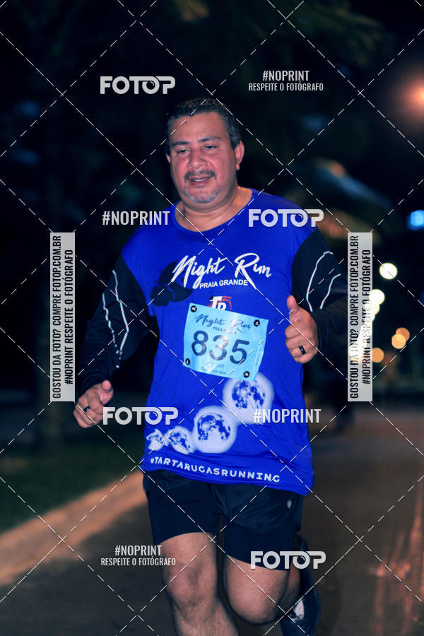 Buy your photos of the eventNight Run 5K 10K Praia Grande on Fotop