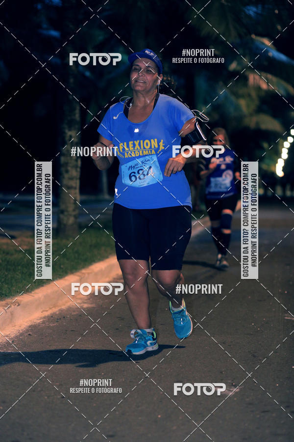 Buy your photos of the eventNight Run 5K 10K Praia Grande on Fotop