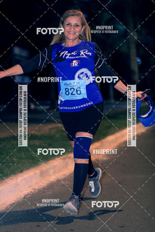 Buy your photos of the eventNight Run 5K 10K Praia Grande on Fotop