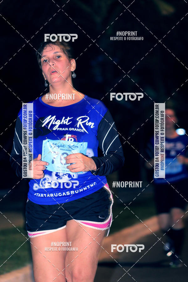 Buy your photos of the eventNight Run 5K 10K Praia Grande on Fotop