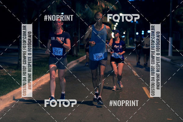 Buy your photos of the eventNight Run 5K 10K Praia Grande on Fotop